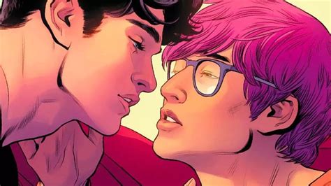 New Superman Comes Out as Bisexual, Kisses Male Love Interest